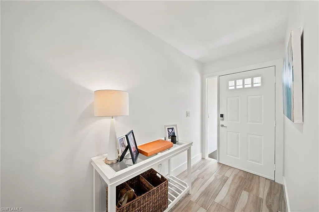 3 bed, 2.0 bath, 1365 sqft, $15,000 — Photo 4