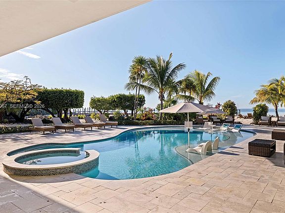 5th image of 57783 Morton St