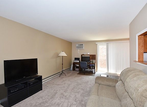5th image of 9723 S Keeler Ave #7306