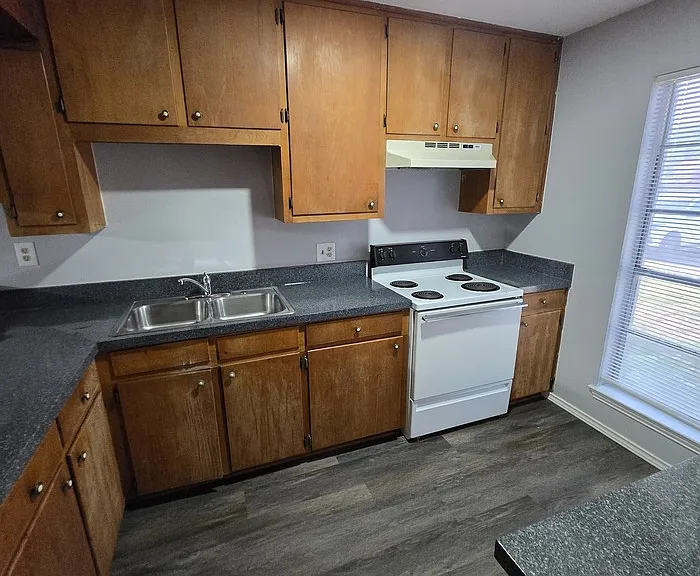 120 Barrett Dr #3 — Photo 12