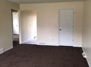 5331 NW 57th Ave APT C, Johnston, IA 50131