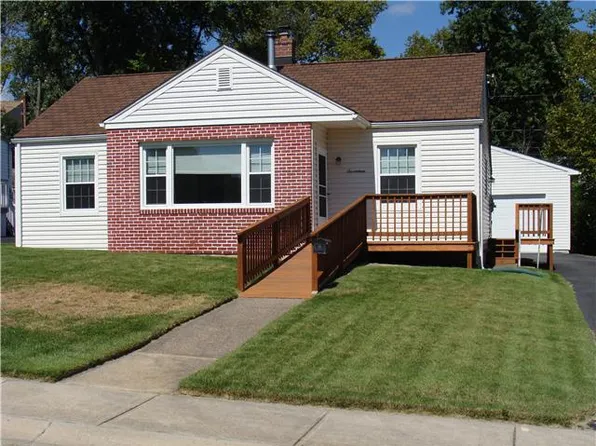 17 Fairfield Rd, Claymont, DE 19703