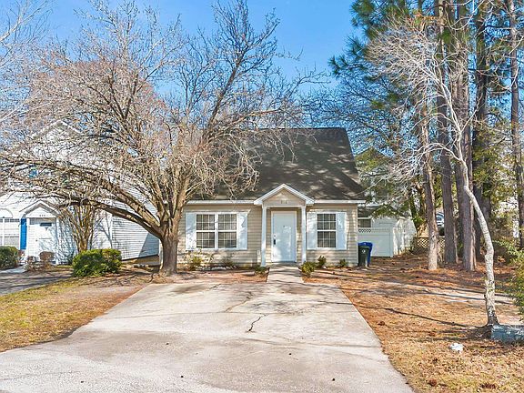 4th image of 816 Mary Anna Ct