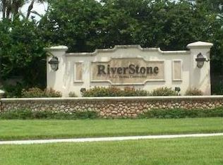 15043 SW 38th St, Davie, FL 33331