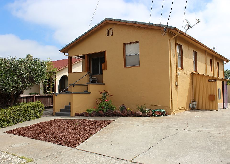 1st image of 22674 Sonoma St