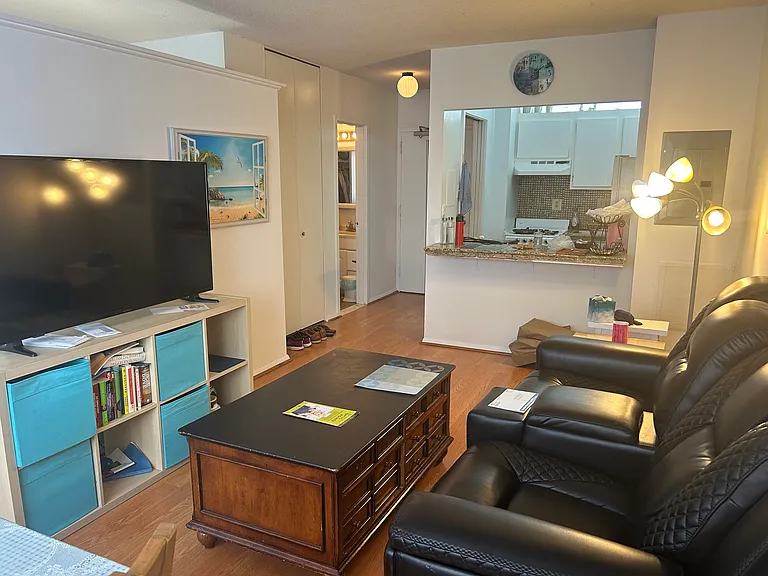 5500 Friendship Blvd #1725N — Photo 4