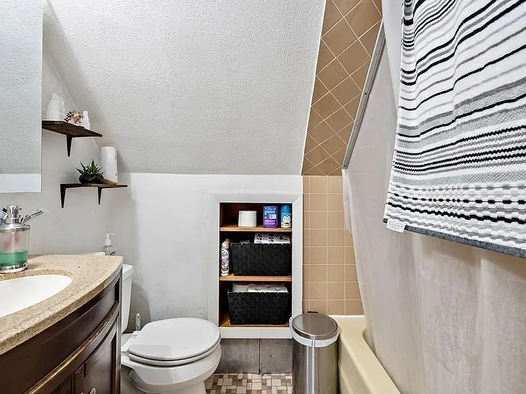 218 Bradstreet Ave #2 — Photo 5