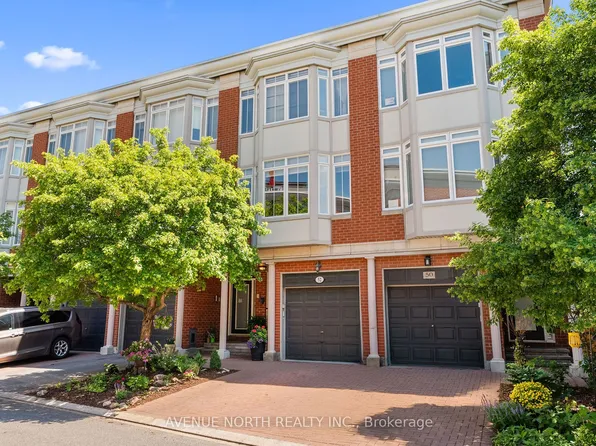 52 Kings Landing Point, Ottawa, ON K1S 5P8