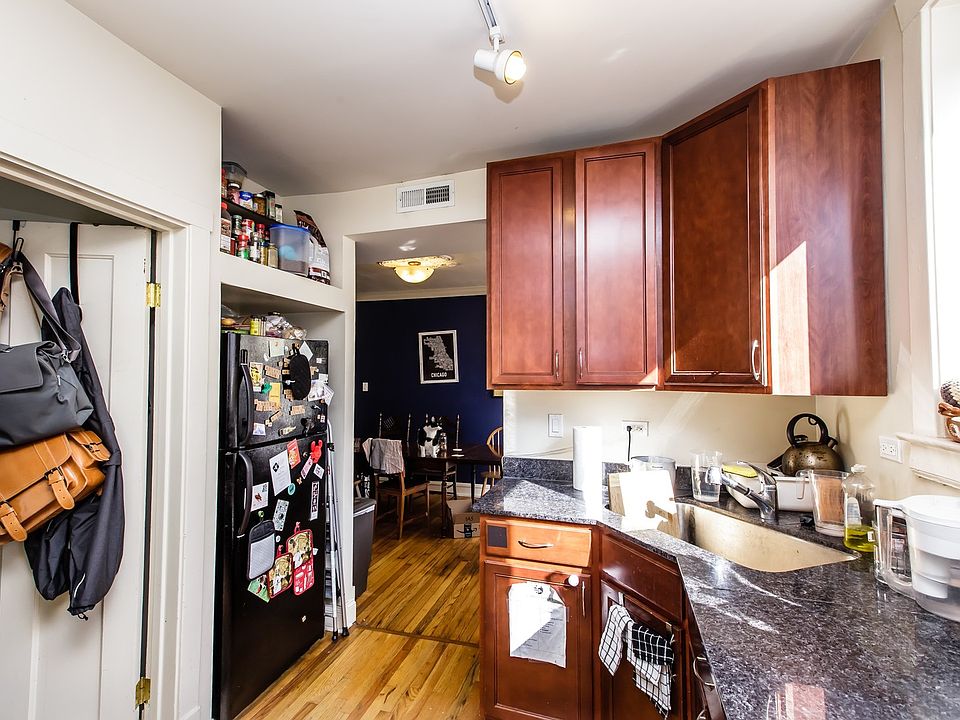1st image of 2339 W McLean Ave APT 3