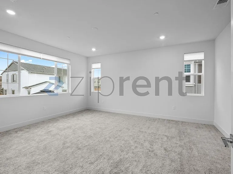 5694 Loray Ln — Photo 26