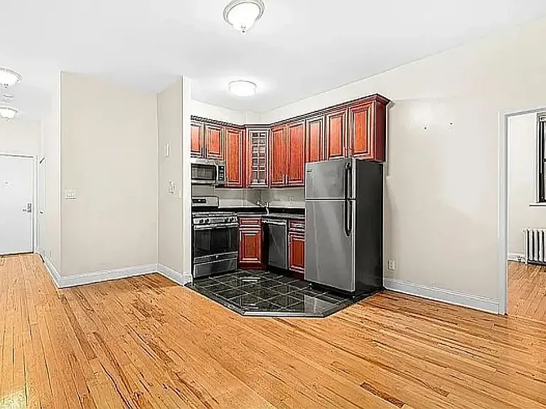 150 W 47th St #2I — Photo 4