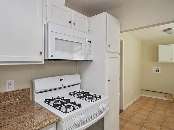 3rd image of 14708 Lefloss Ave