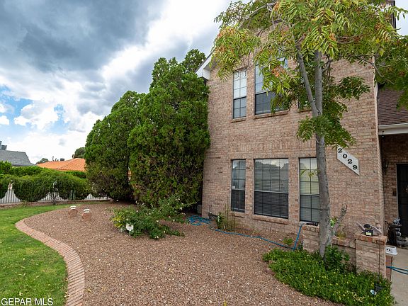 2nd image of 2029 Greenlee Dr