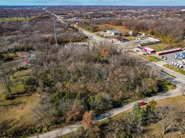 5205 State Ave, Kansas City, KS 66102