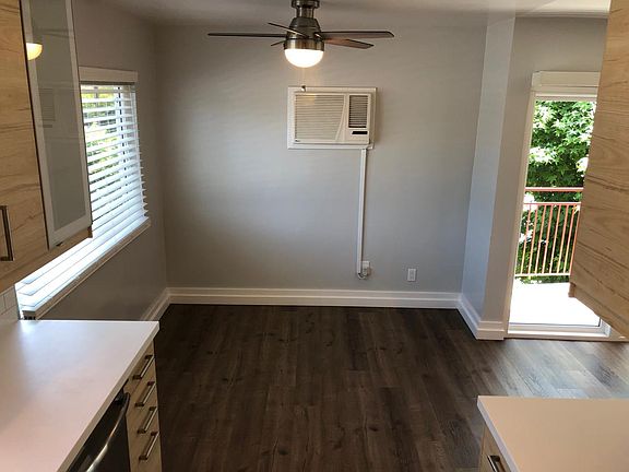5th image of 13435 Burbank Blvd APT 12