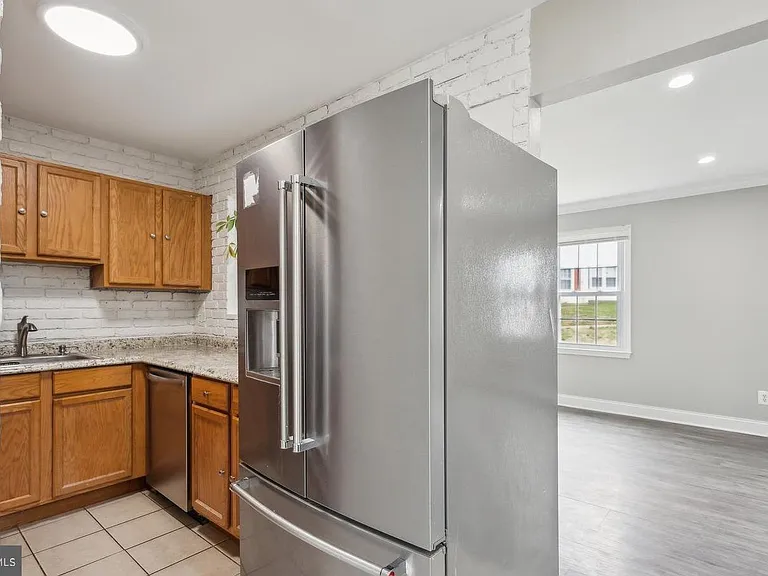 9490 Mooregate Ct — Photo 10