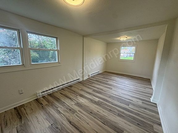 3rd image of 3311 Chestnut St