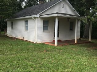 10786 Leesville Rd, Evington, VA 24550