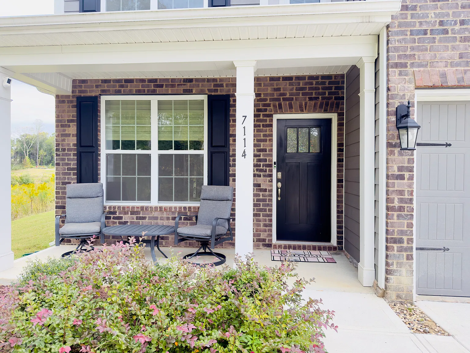 5 bed, 3630 sqft, $3,300 — Photo 2