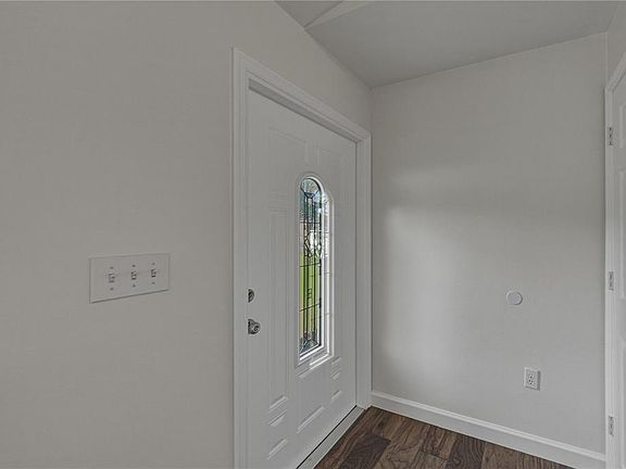 5th image of 36844 CHURCH AVENUE