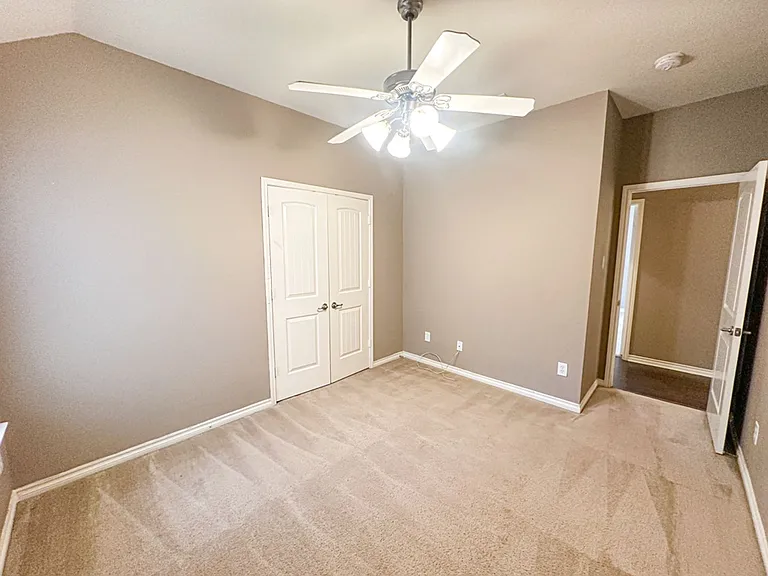 1715 Nestledown Dr — Photo 19