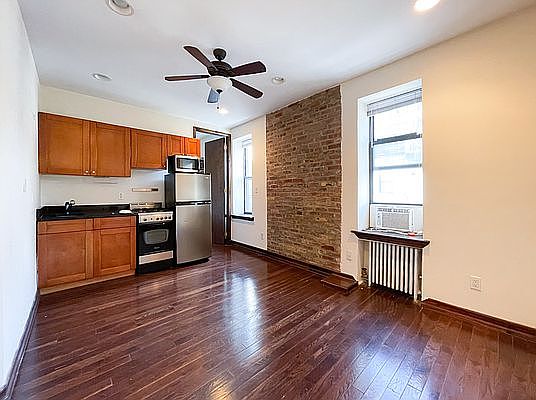 1st image of 70-80 Kenmare St #30