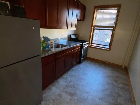 2006 Benson Avenue image 1 of 5