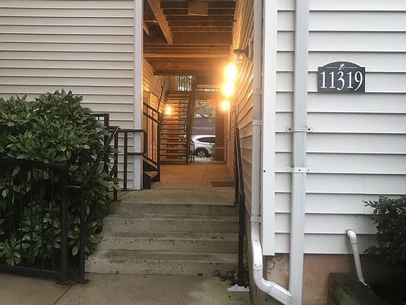 3rd image of 11319 Aristotle Dr APT 106