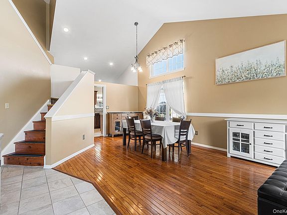 4th image of 7 Woodfield Drive