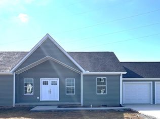 205 Thistle Dr, Bluff City, TN 37618