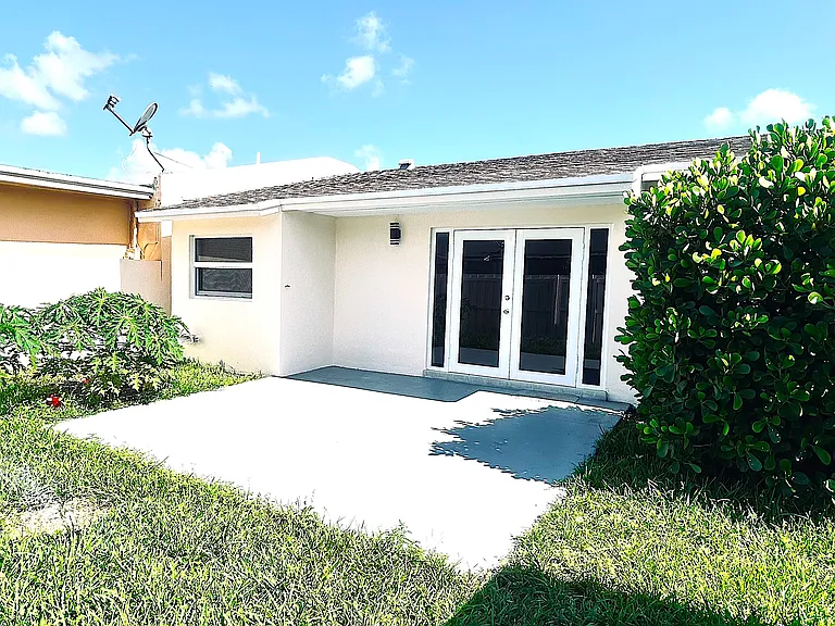 12958 SW 49th St — Photo 19