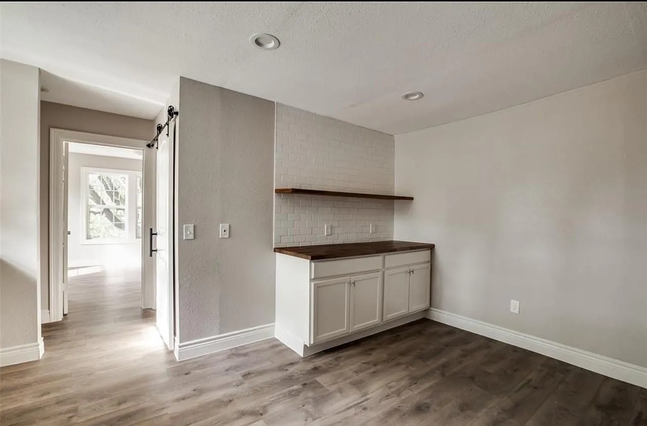 7135 Avenue C — Photo 3