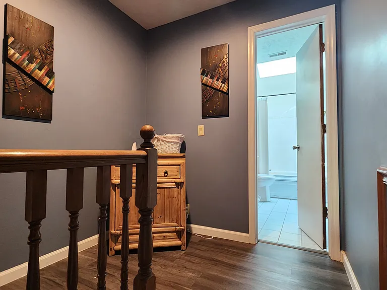 2707 Nottingham Dr — Photo 9