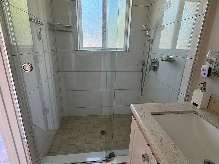 2185 Chuleta Ct — Photo 35