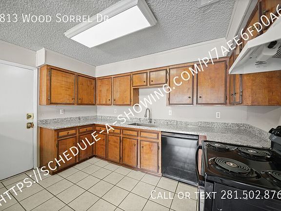 5th image of 3813 Wood Sorrel Dr