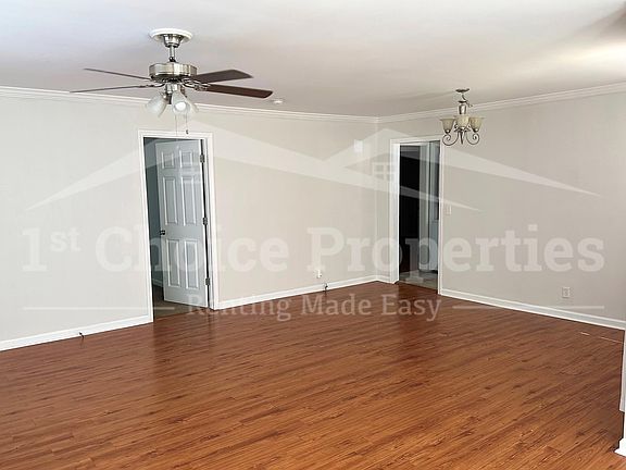 5th image of 1226 14th Pl E