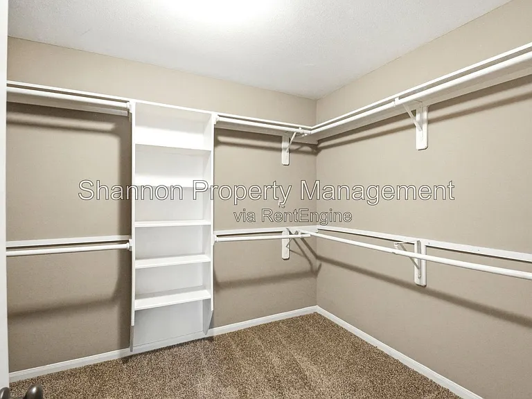 21103 N Valley Ct — Photo 13