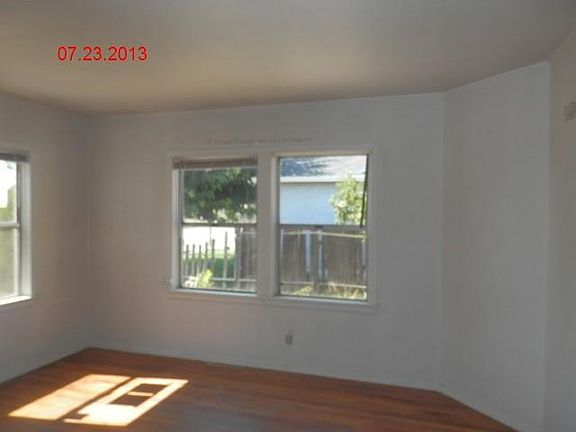 4th image of 1417 Sampson St