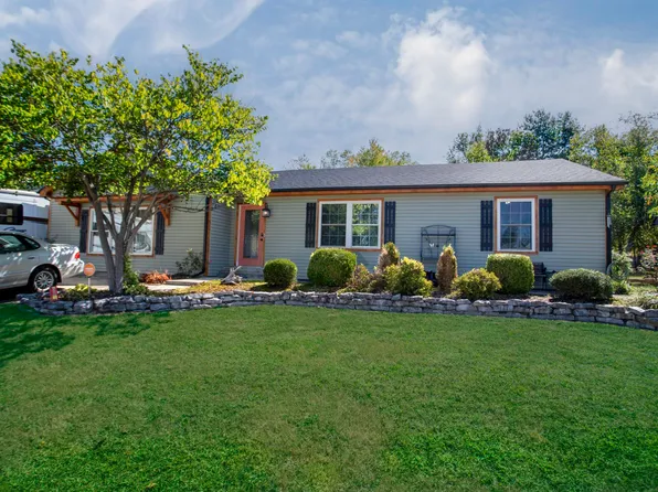 497 Scarborough Dr, Versailles, KY 40383