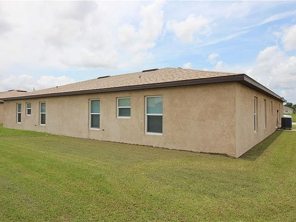 3rd image of 825 Faull Dr #A & B