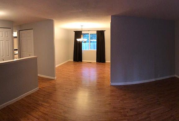 Family room/dining room