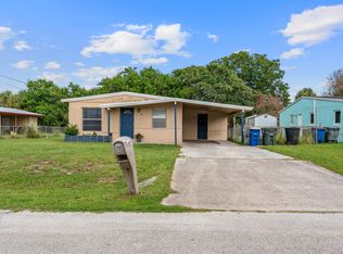 1810 N 16th Court, Fort Pierce, FL 34950