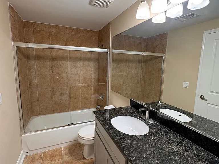 5630 Pershing Ave #36 — Photo 13