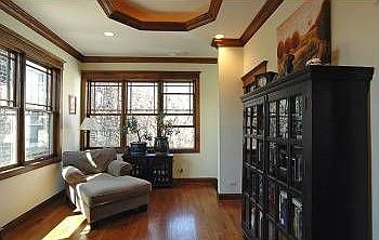 1st image of 951 N Winchester Ave #2
