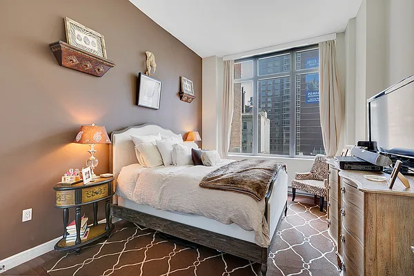 Rented by CORE | media 4