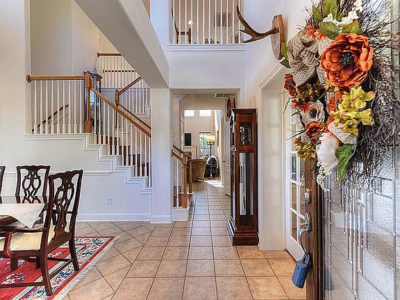 4th image of 1762 Lakeside Enclave Dr
