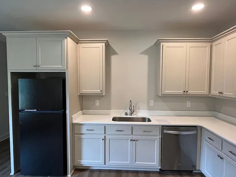 709 George Ave — Photo 4