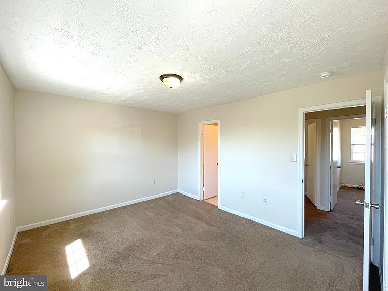21845 Ronald Dr — Photo 19