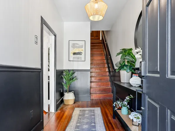 505 E McDonough St, Savannah, GA 31401