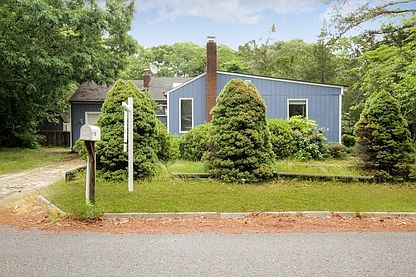 2nd image of 11 Duvall Dr